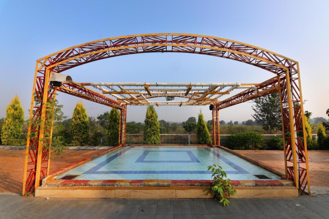 Nisarg Resort Jabalpur Luaran gambar