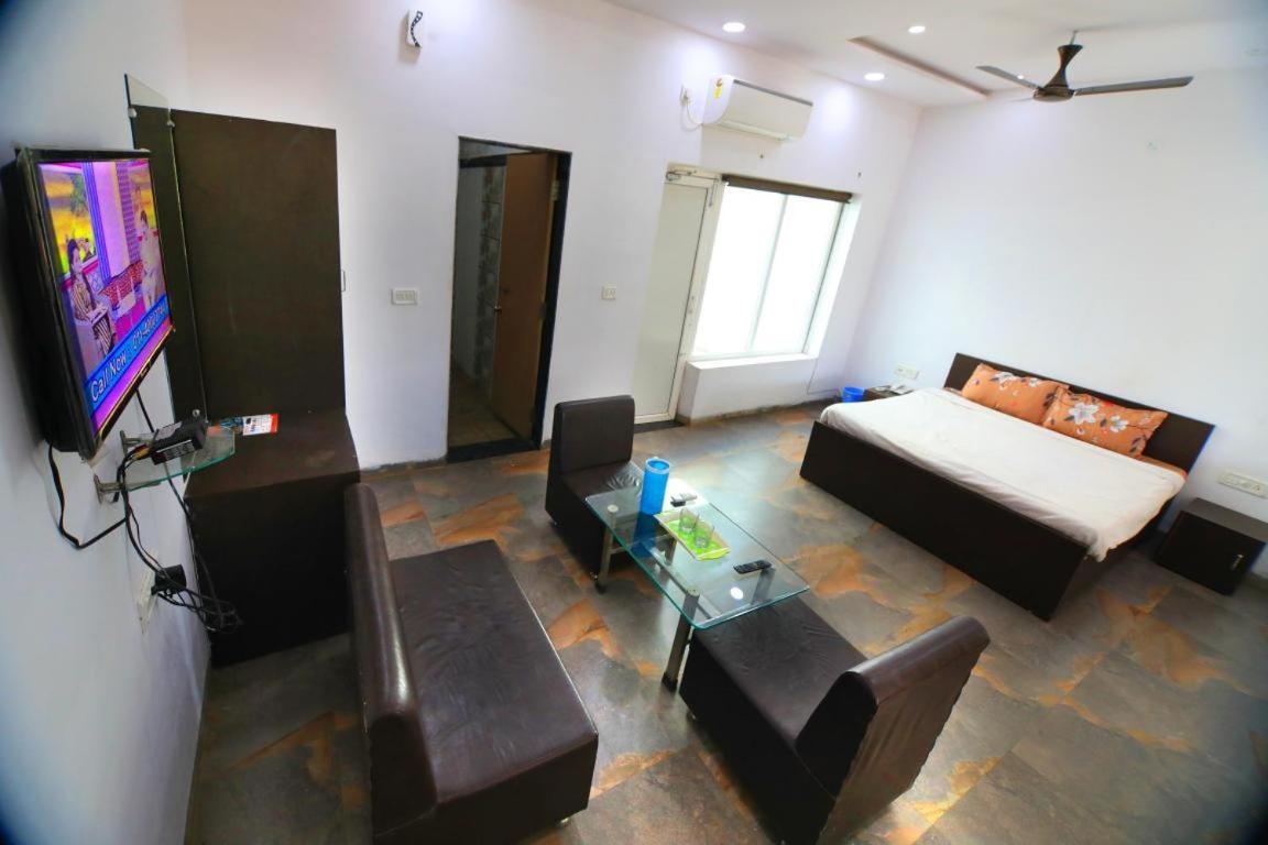 Nisarg Resort Jabalpur Luaran gambar