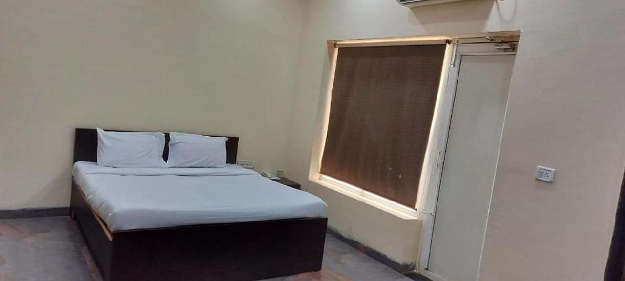 Nisarg Resort Jabalpur Luaran gambar