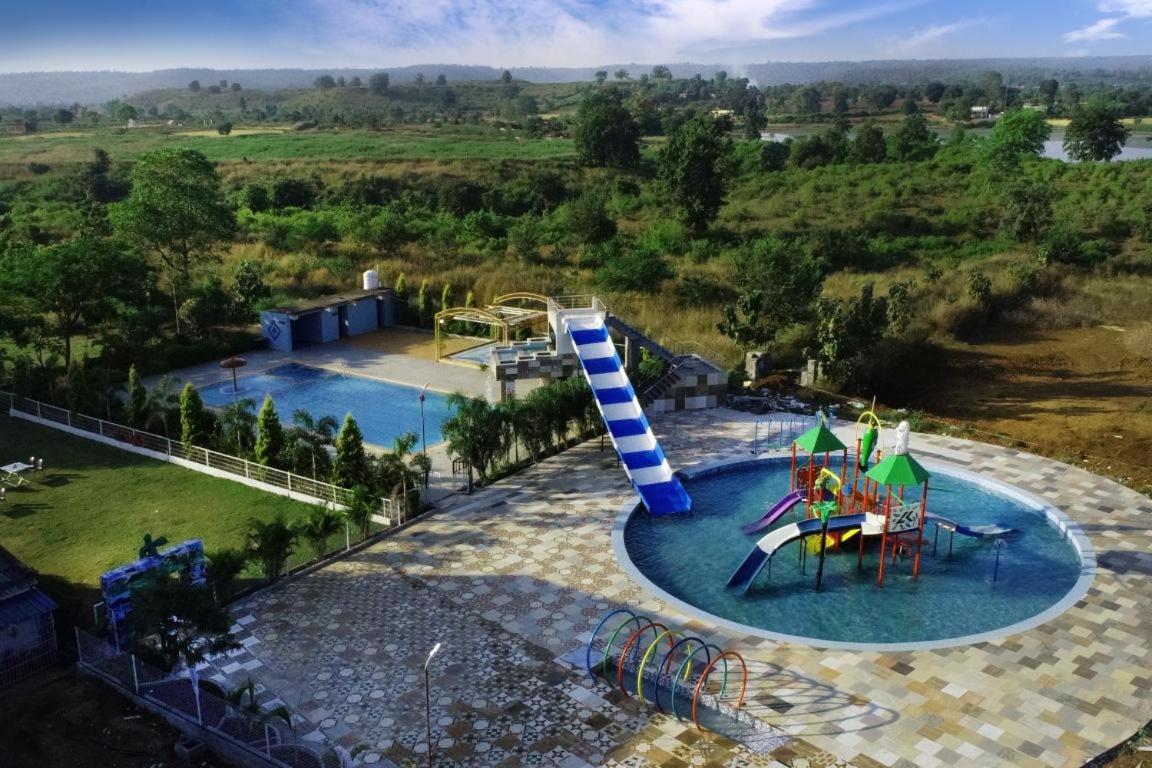 Nisarg Resort Jabalpur Luaran gambar
