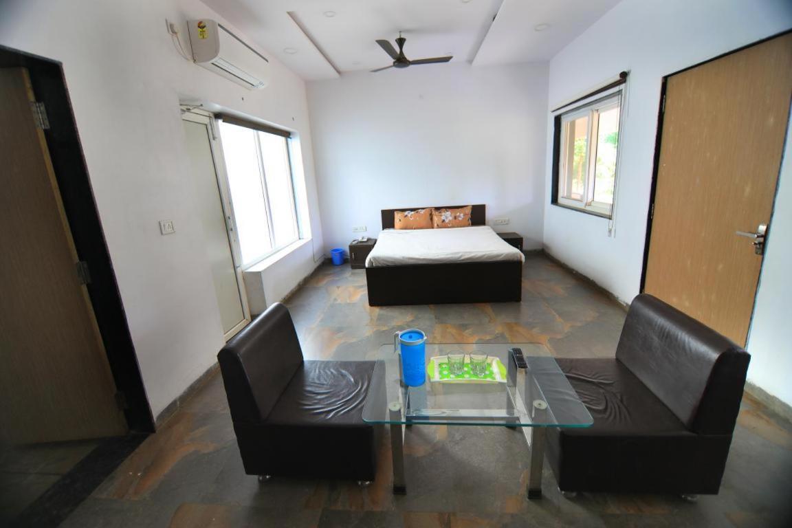 Nisarg Resort Jabalpur Luaran gambar