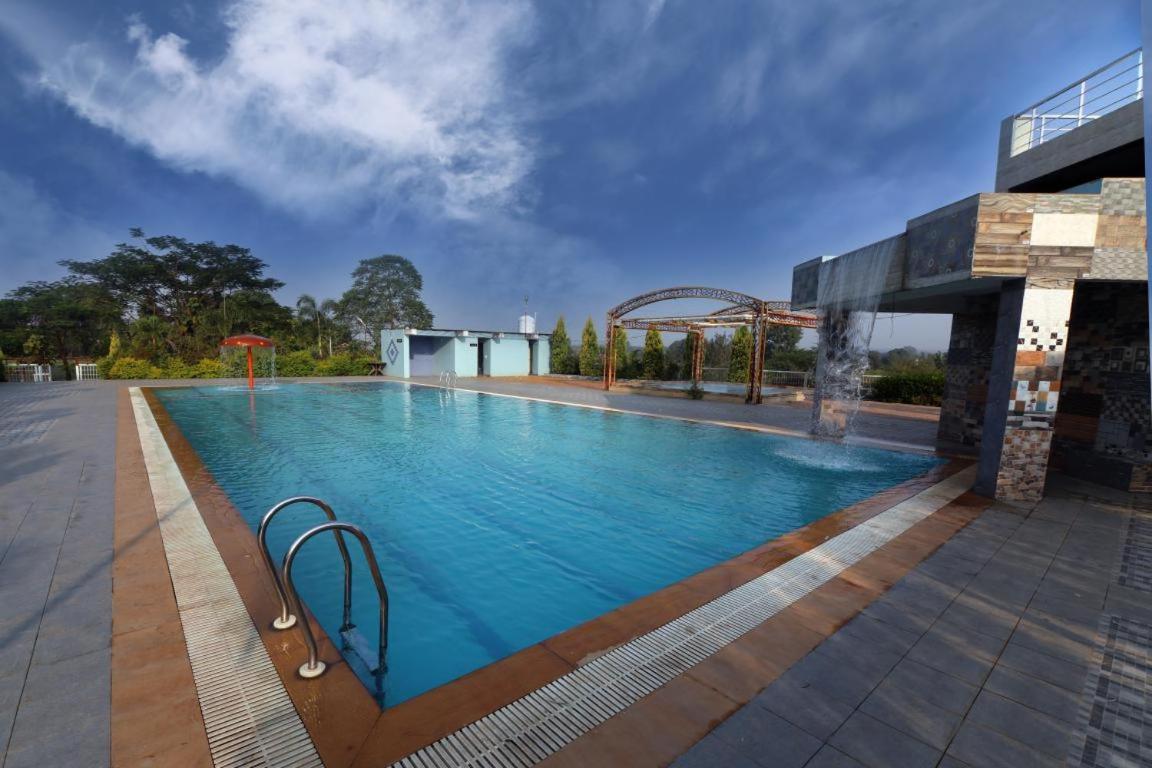 Nisarg Resort Jabalpur Luaran gambar